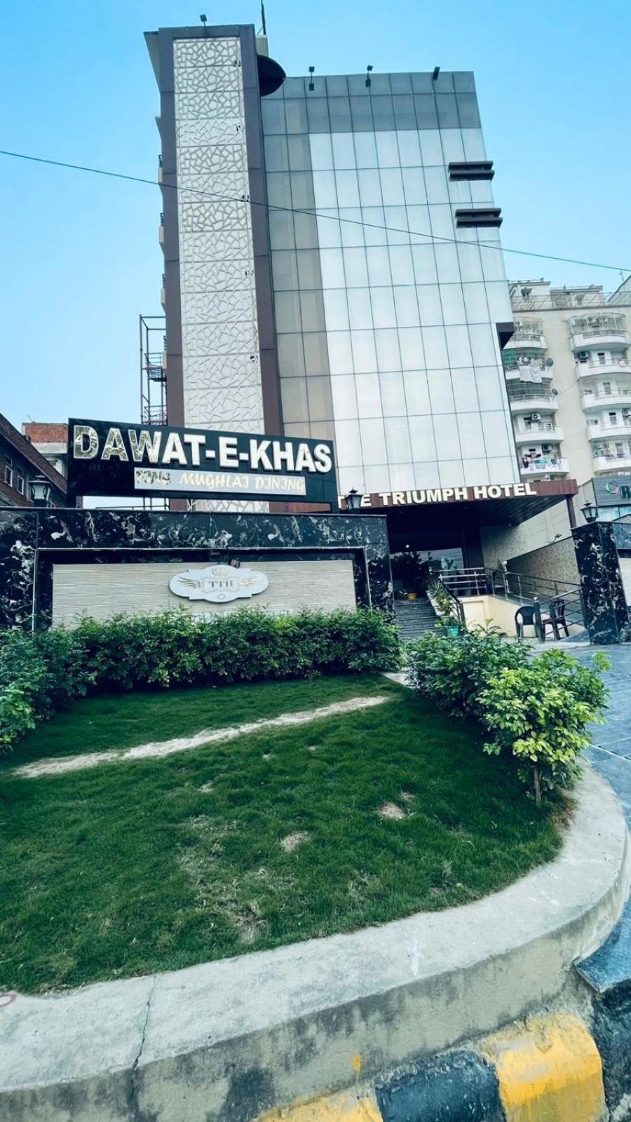 The Triumph Hotel Varanasi Exterior photo